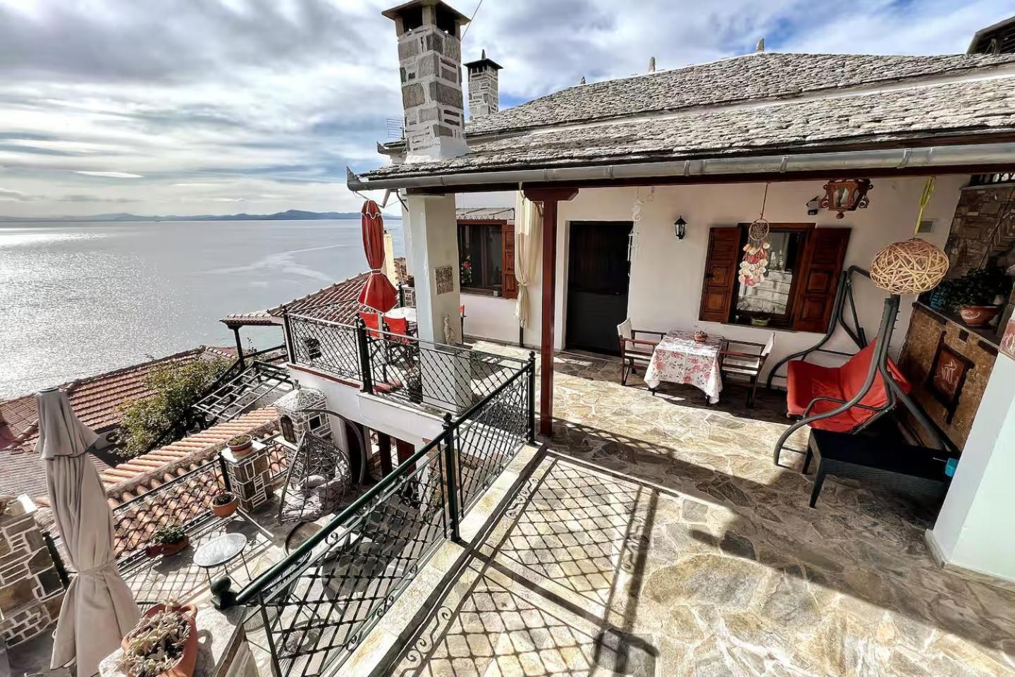 The Pagasetic Balcony - Magestic Sea Cottage Волос Екстер'єр фото